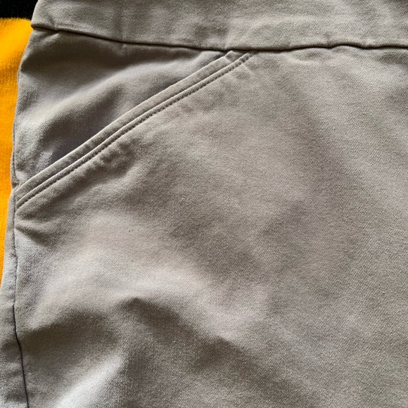 Worthington Women’s 3/4 length pants - Picture 6 of 9